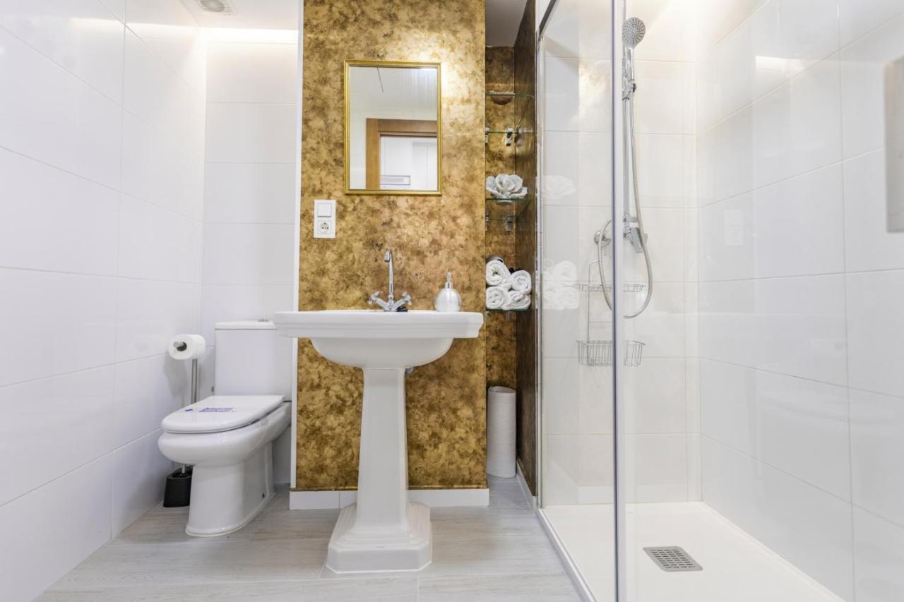 Livemalaga Modern & Vintage Malagueta Apartment Luaran gambar