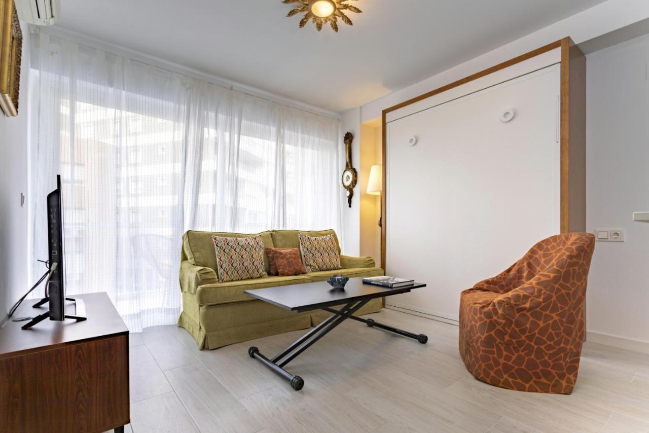 Livemalaga Modern & Vintage Malagueta Apartment Luaran gambar