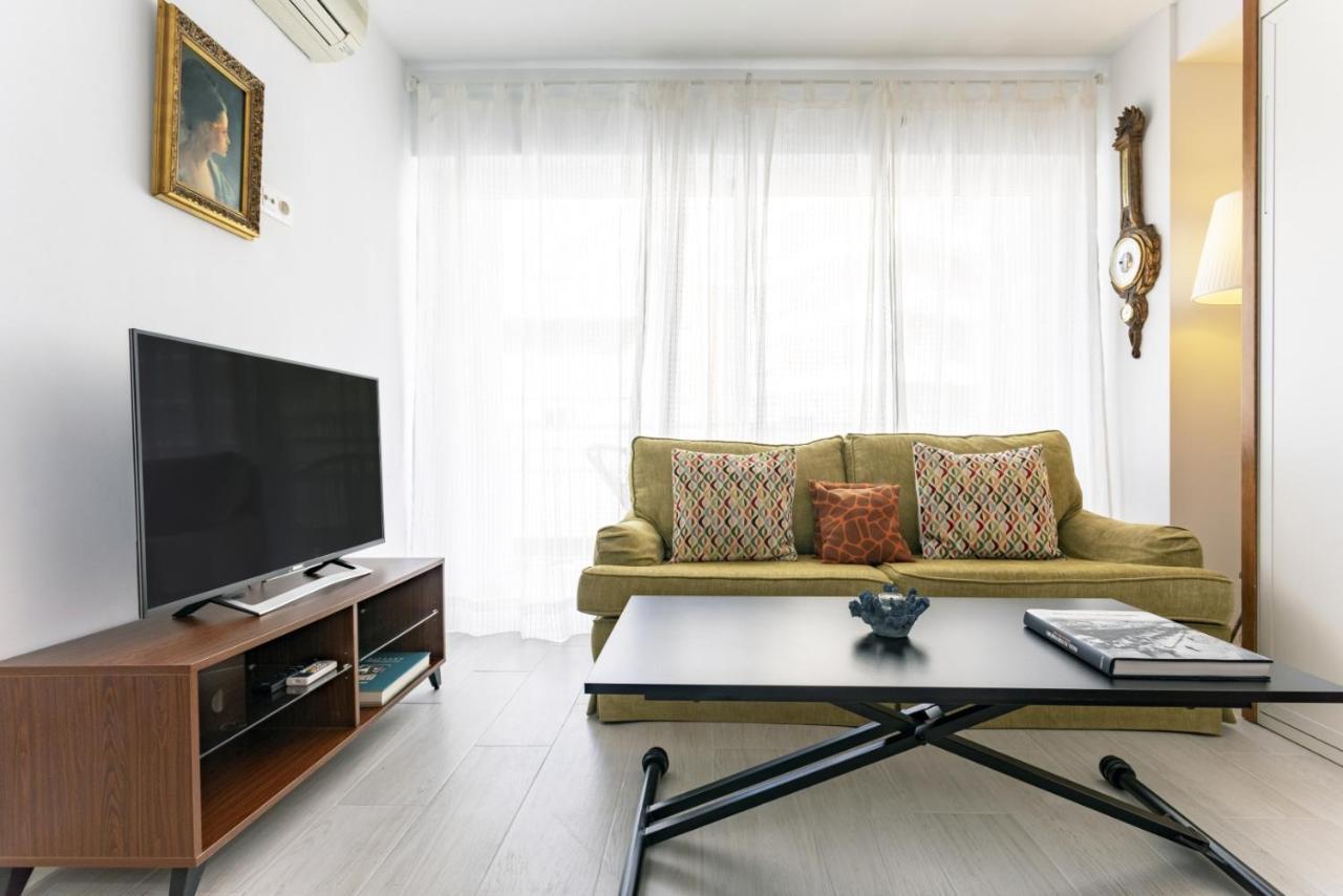 Livemalaga Modern & Vintage Malagueta Apartment Luaran gambar
